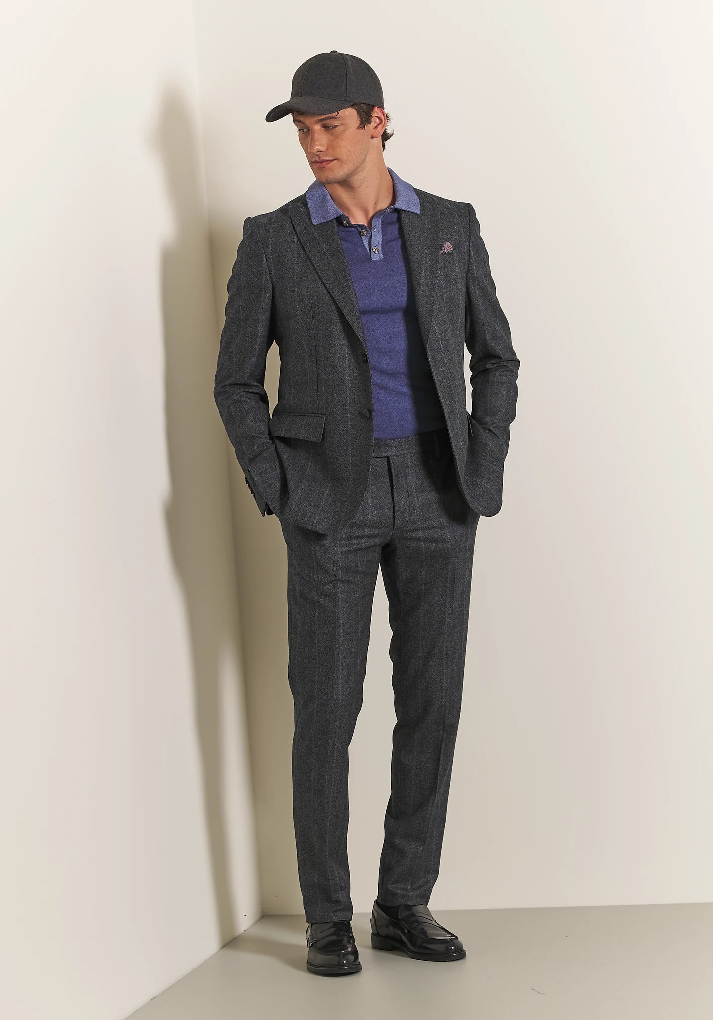 Abito grigio scuro resca lana vergine check custom fit lungo Angelico 1