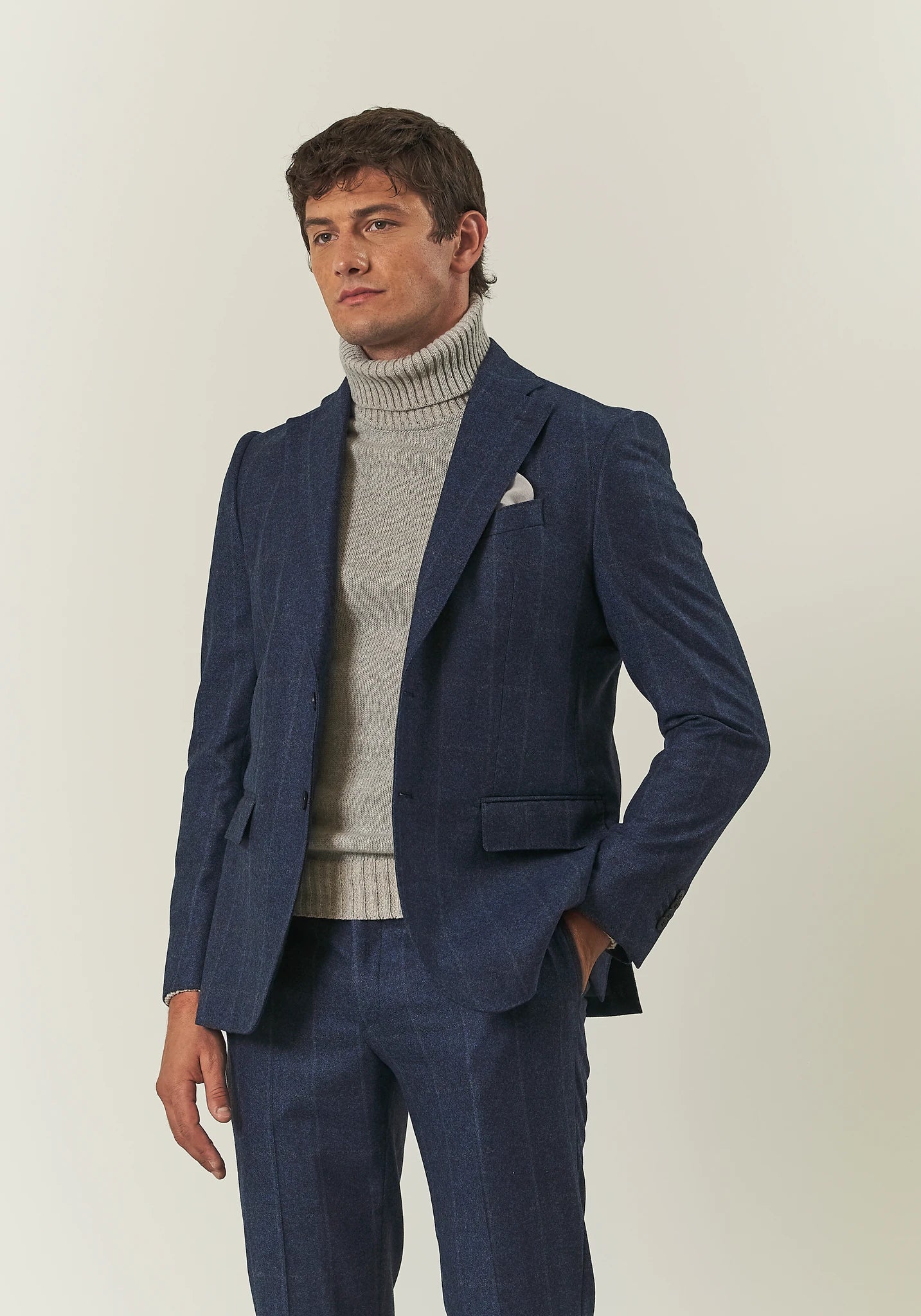 Abito blu scuro check flanella lana vergine custom fit