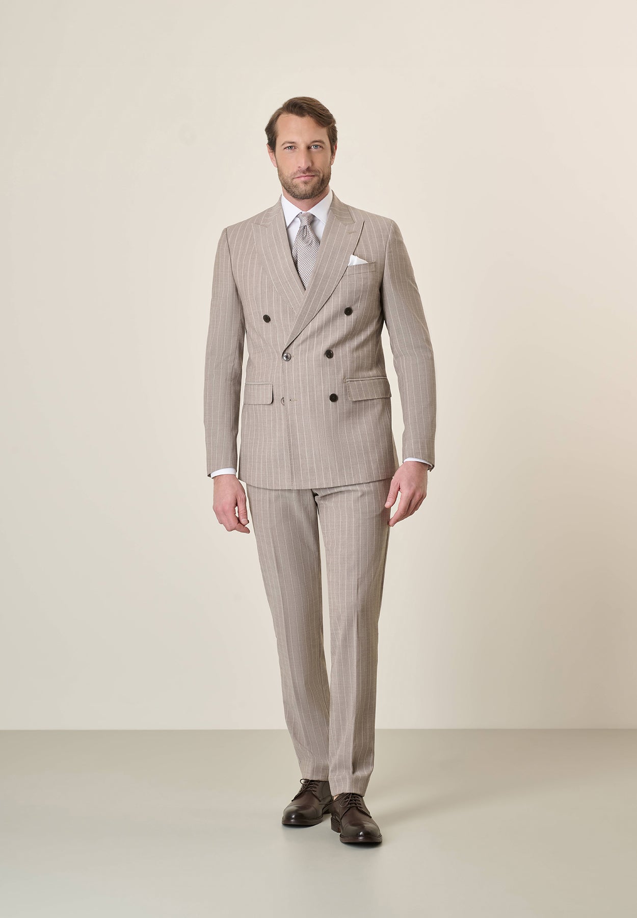 Abito beige doppiopetto gessato lana vergine custom fit Angelico 1