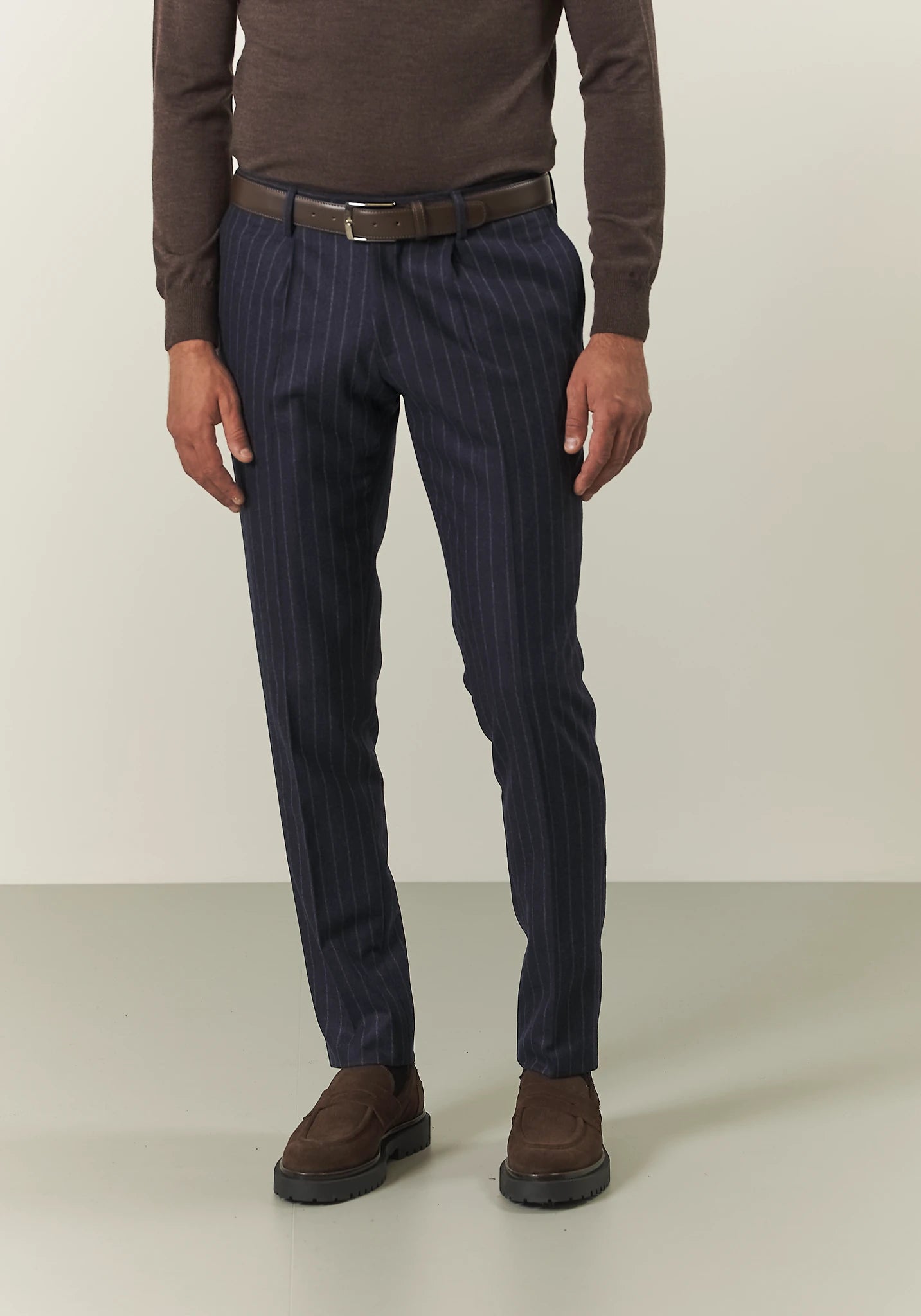 Abito blu gessato punte lancia flanella lana vergine custom fit lungo
