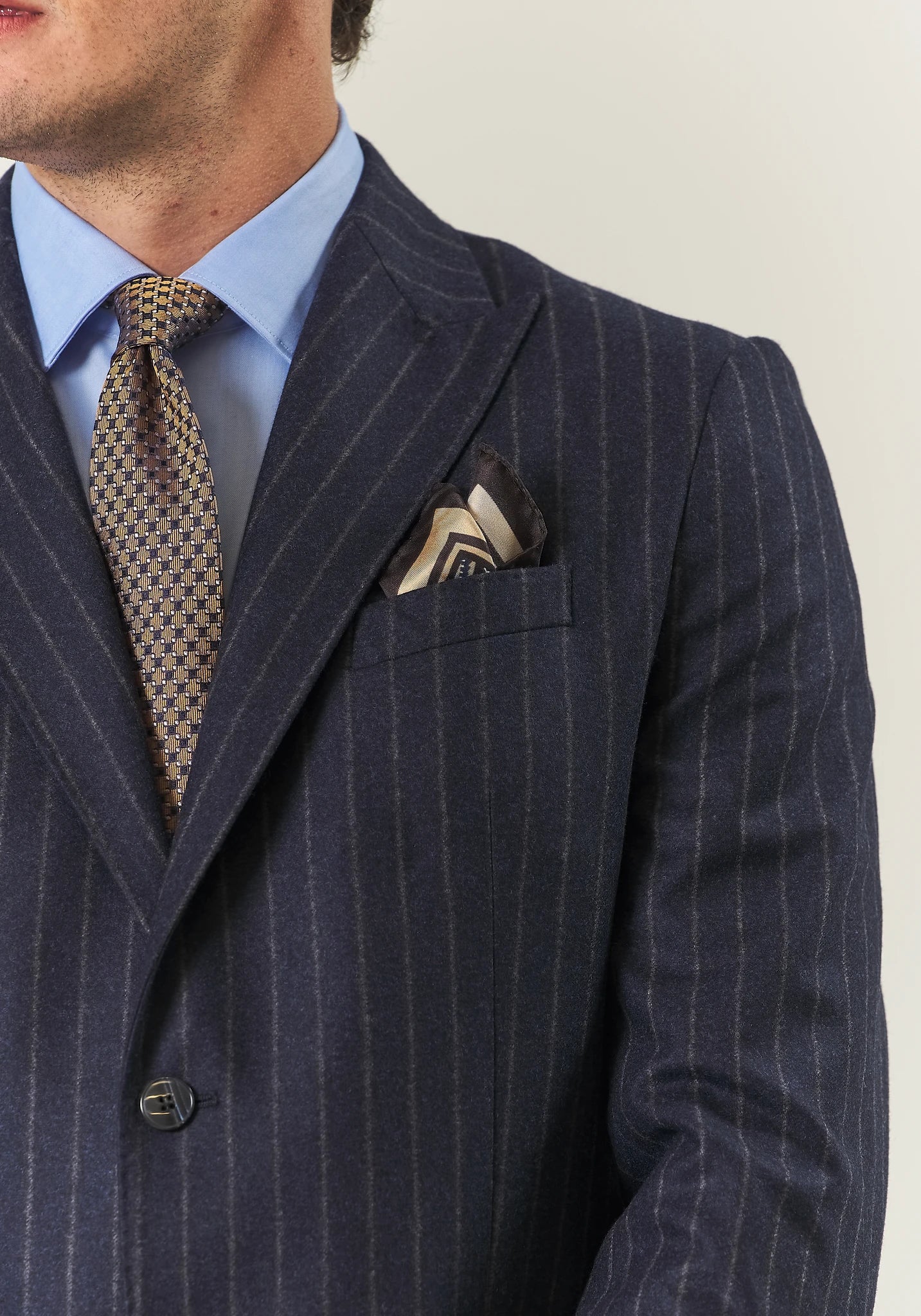 Abito blu gessato punte lancia flanella lana vergine custom fit