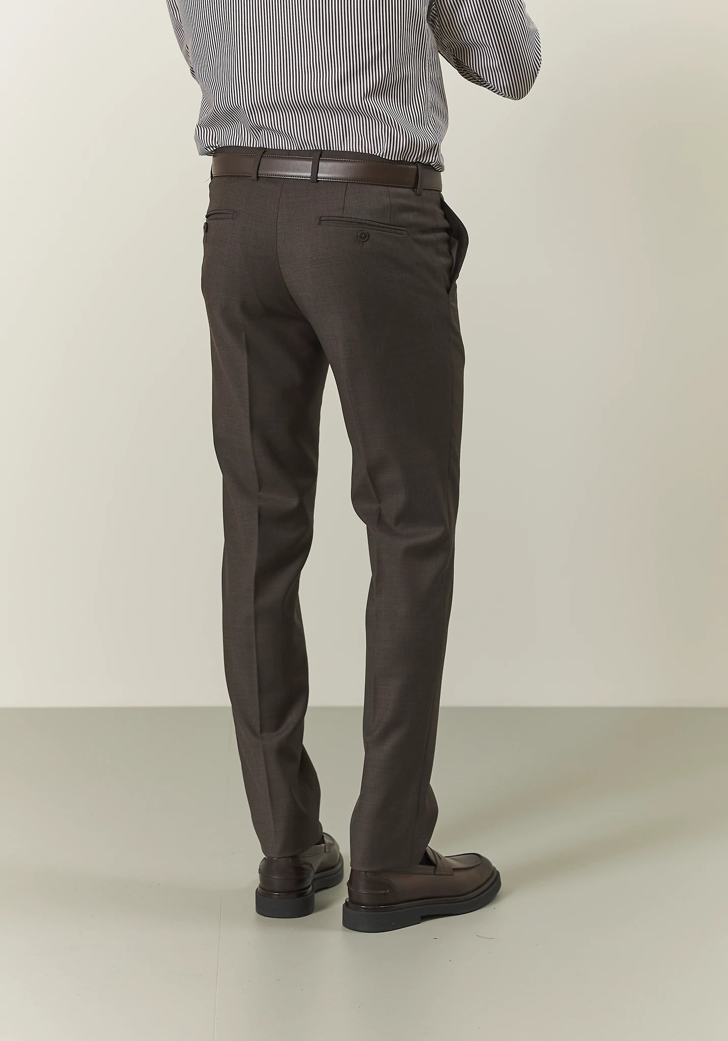 Abito marrone grisaglia lana custom fit lungo
