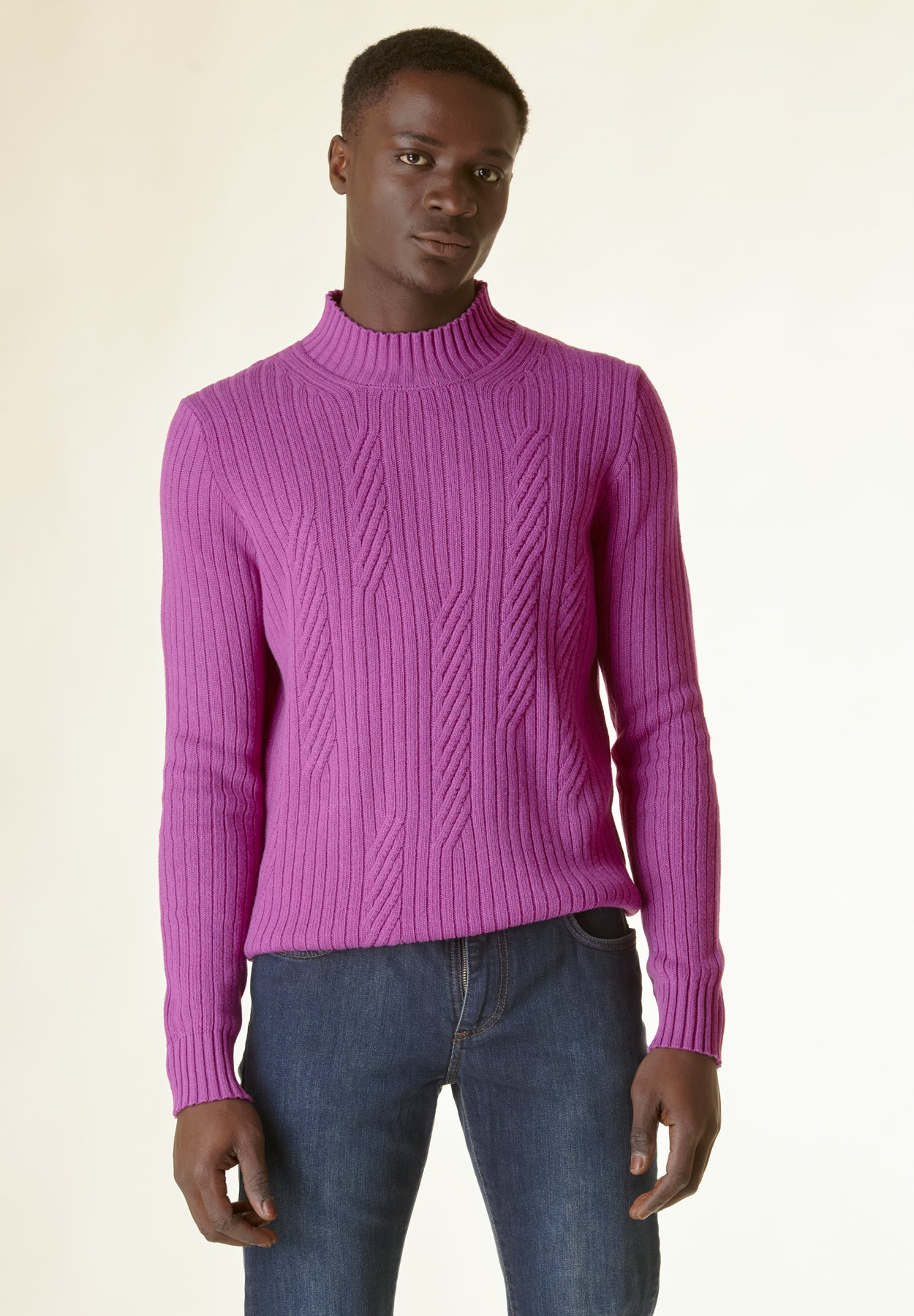 Lila Rollkragenpullover mit Rippen und Webmuster Angelico 1