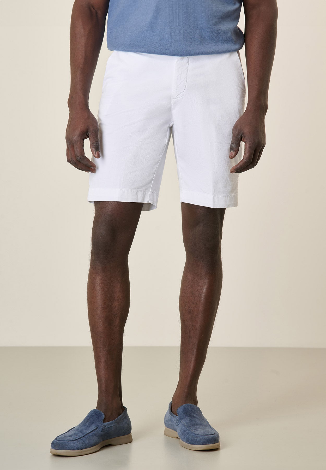 Weiße Bermudashorts aus Baumwoll-Gabardine-Stretch