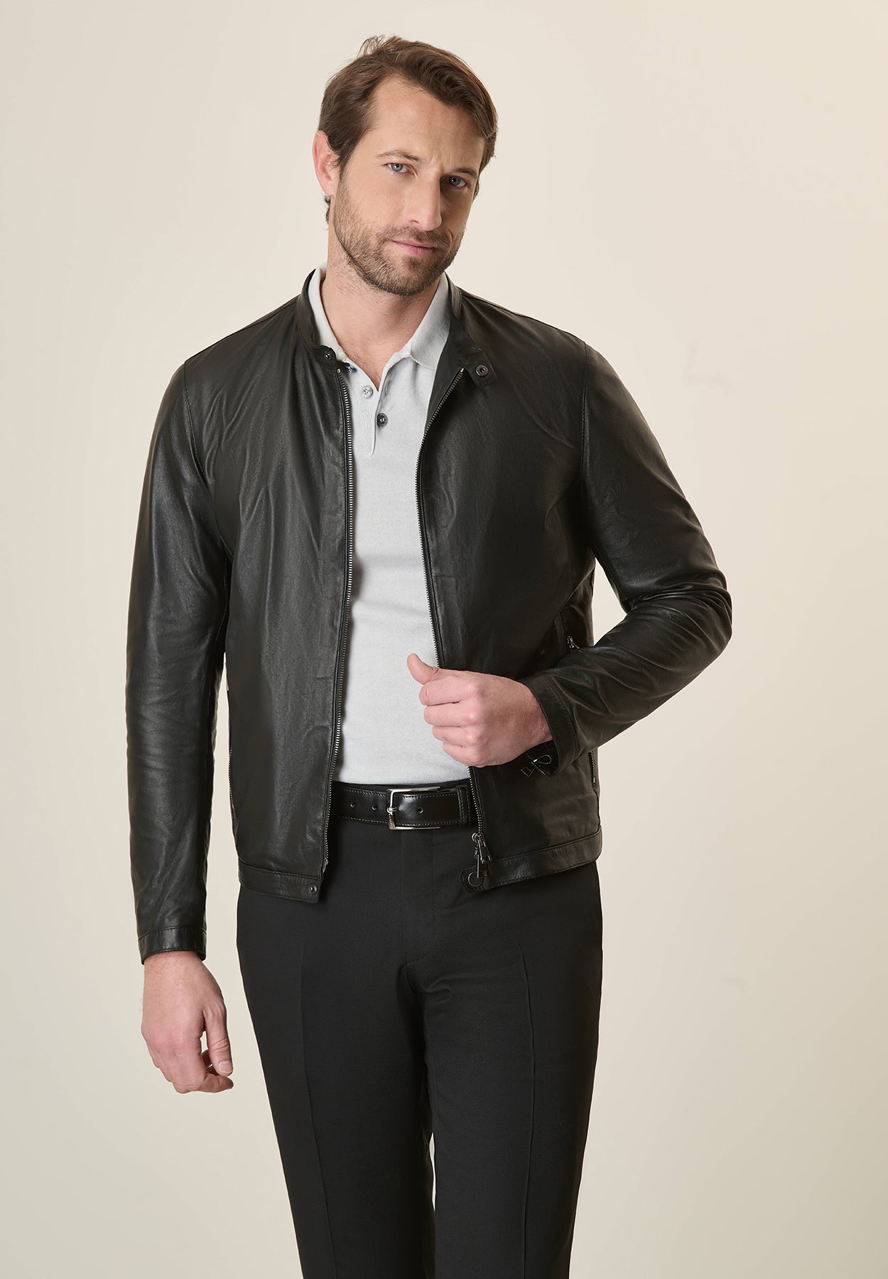 Schwarzes gewachstes Biker-Nappaleder