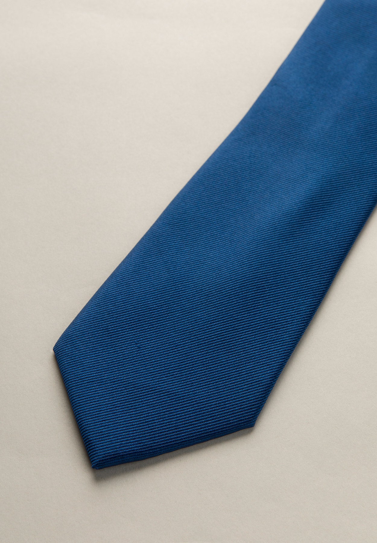 Cravatta bluette unito con armatura seta