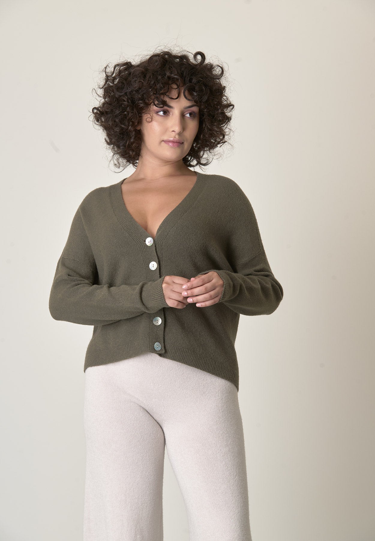 Cardigan verde muschio bottoni-Angelico