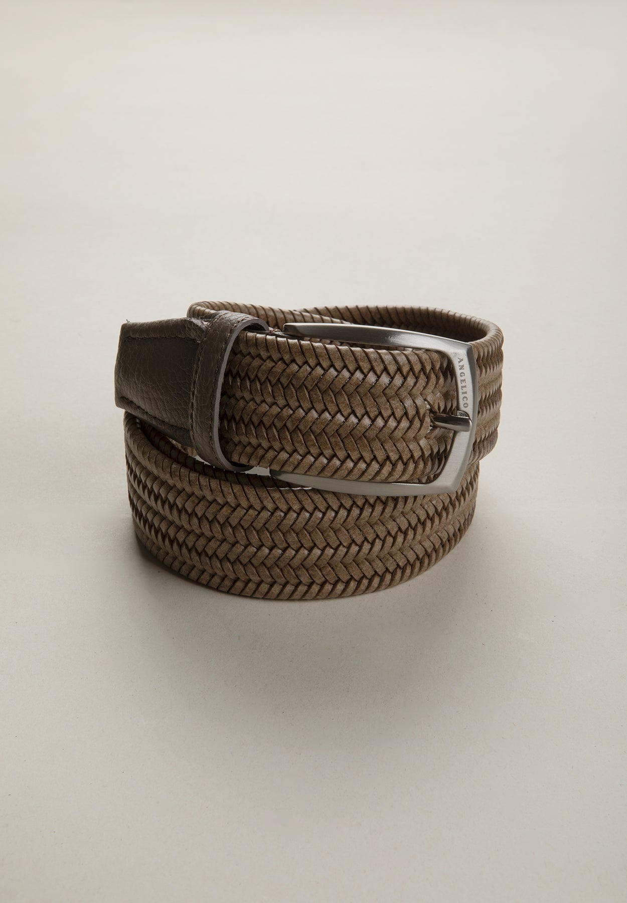 Beige braided recycled leather belt