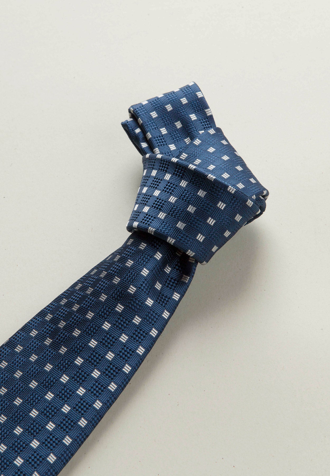 Cravatta Blu Disegno Quadretto Seta - Foto 13