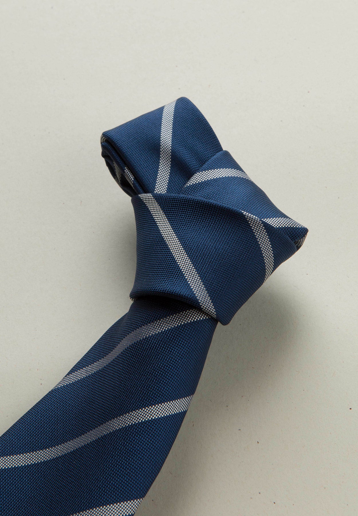 Cravatta regimental bluette bianco seta Angelico 2