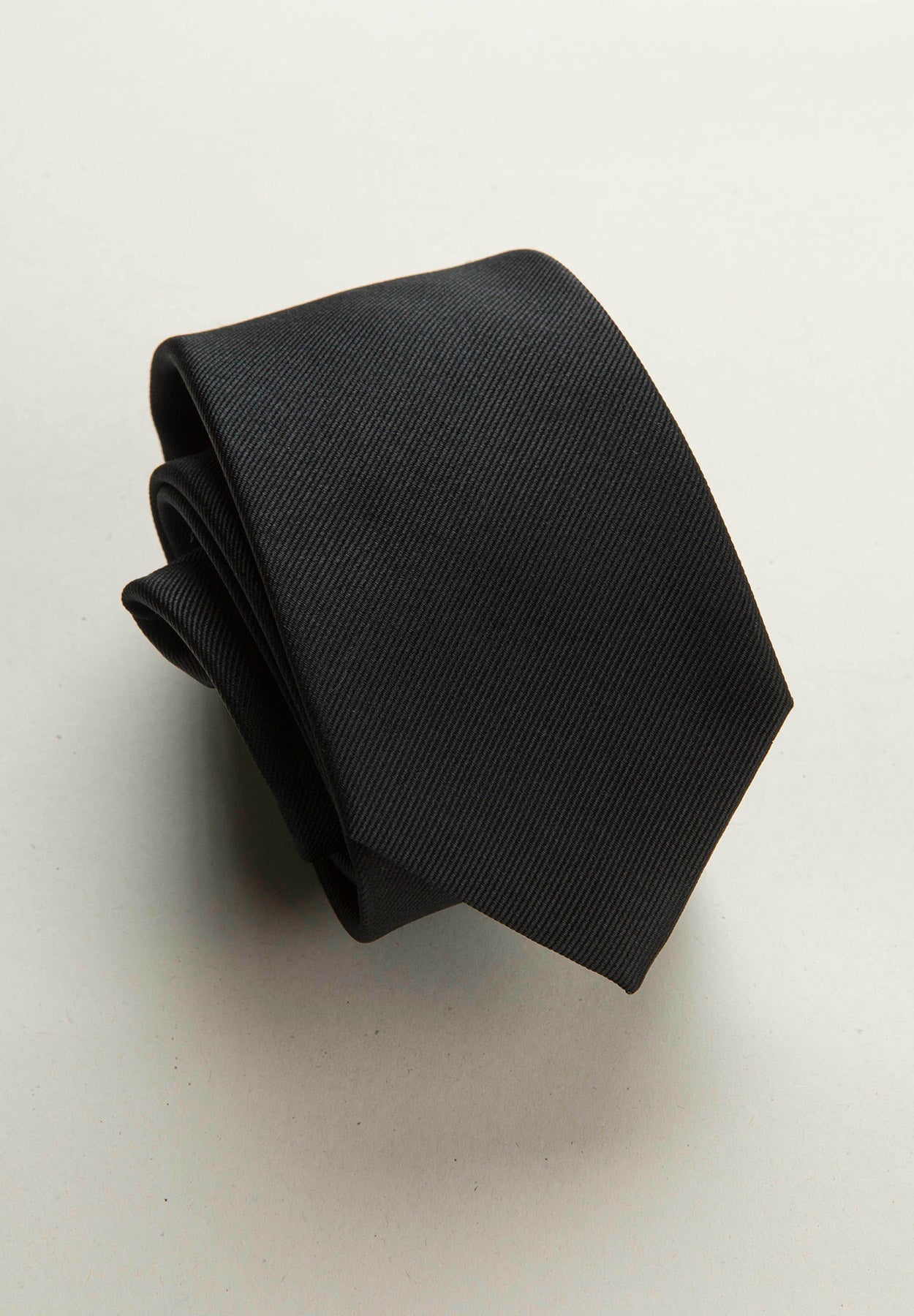 Cravatta nera microarmatura seta Angelico 1