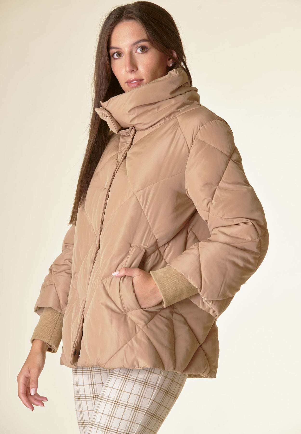 Piumino beige trapuntato-Angelico