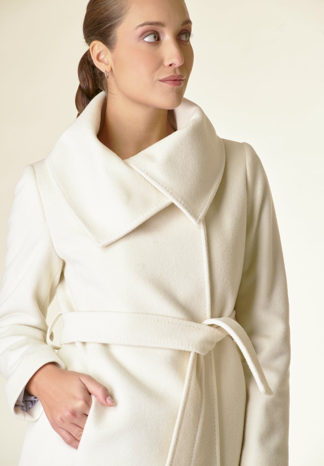 Cappotto panna collo anello