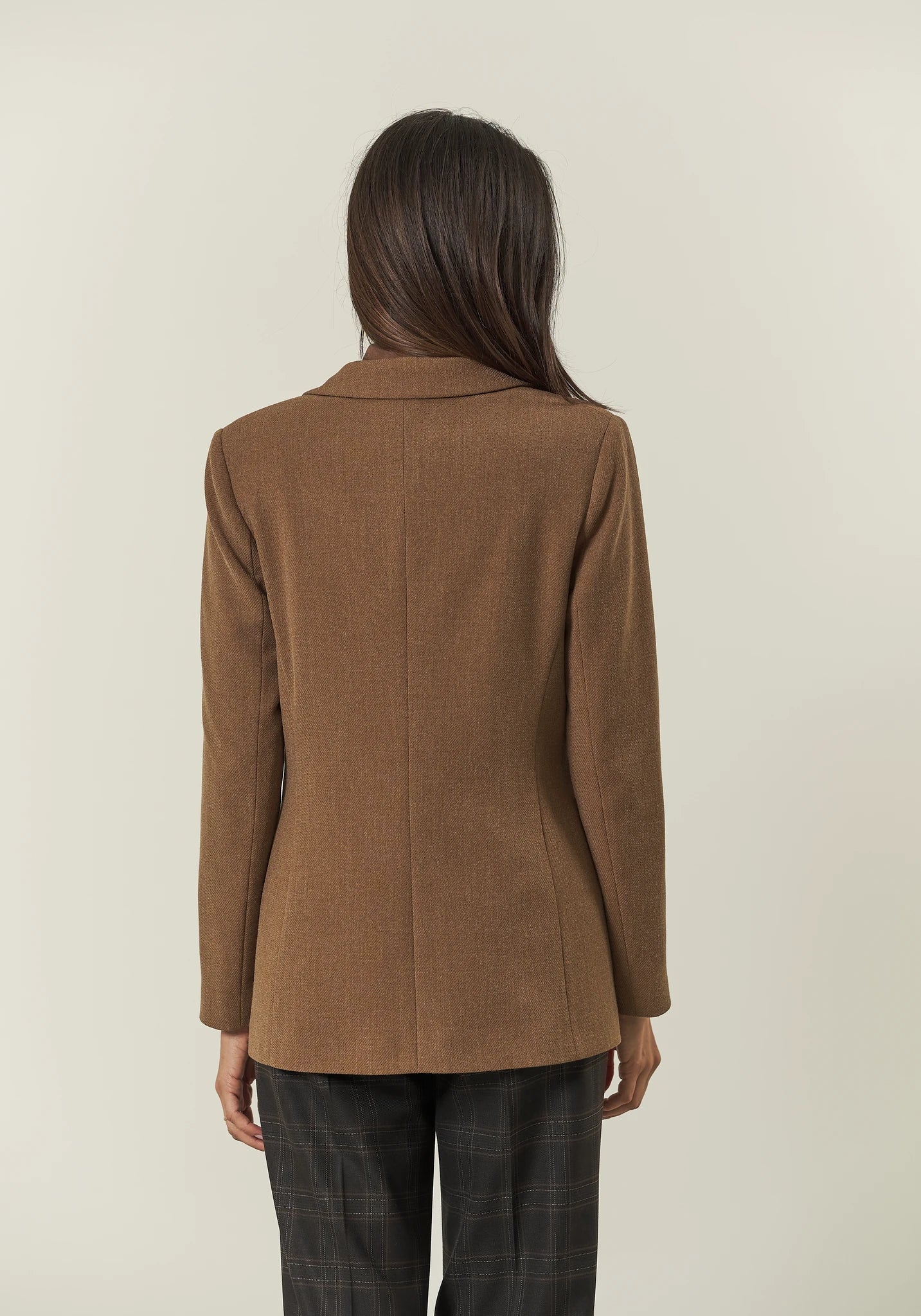 Camel jacket with diagonal weave and one button