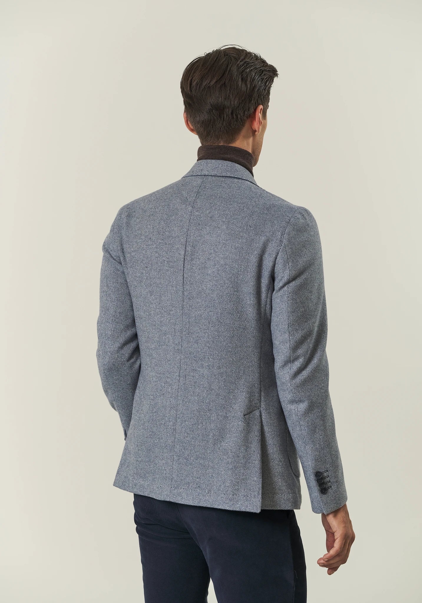 Giacca celeste decostruita sale pepe custom fit