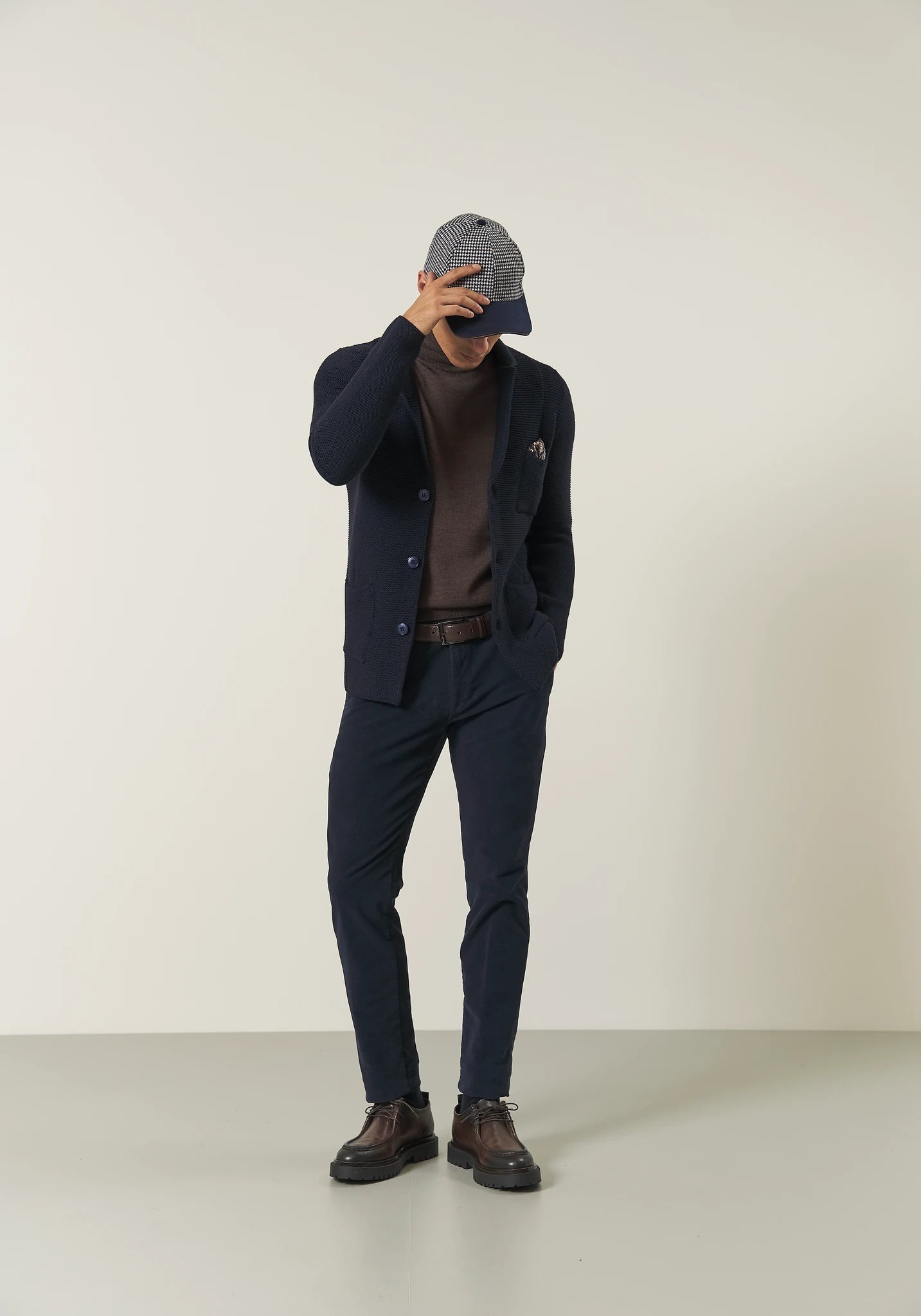 Giacca maglia blu misto lana