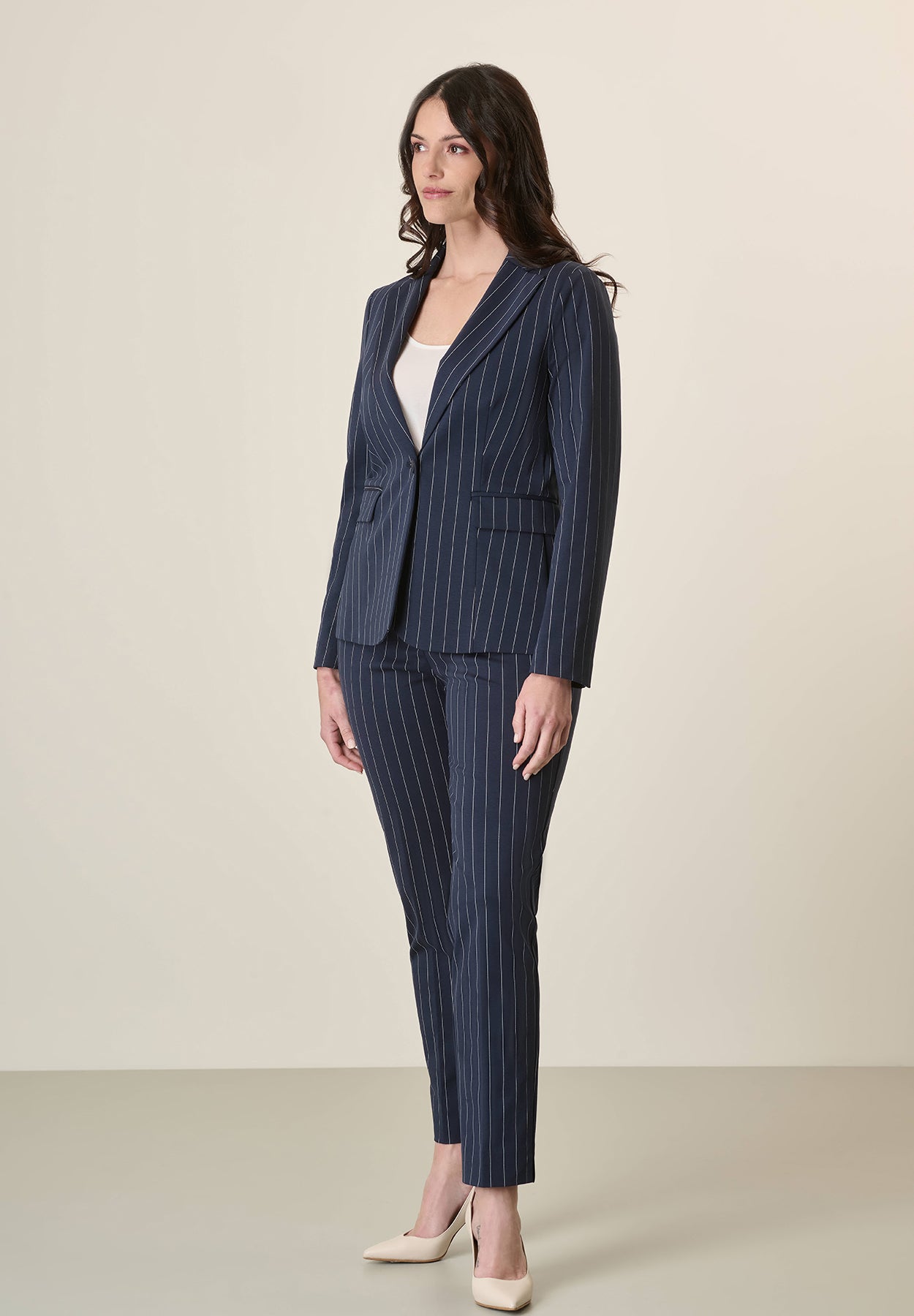 Blaue Nadelstreifenjacke mit Mailänder Stich