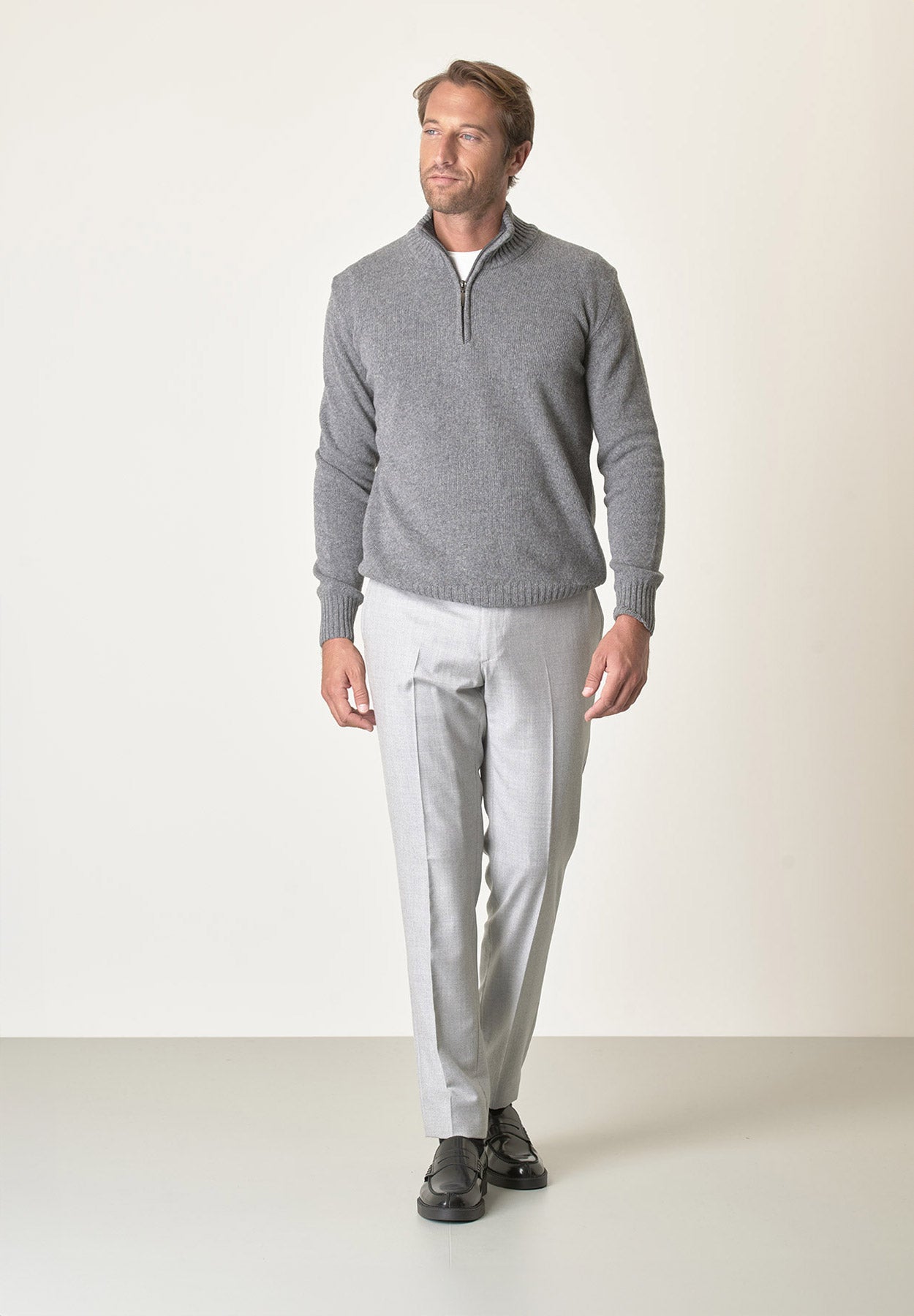 Hellgrauer Rollkragenpullover aus Wollmischung mit Reißverschluss Angelico 1