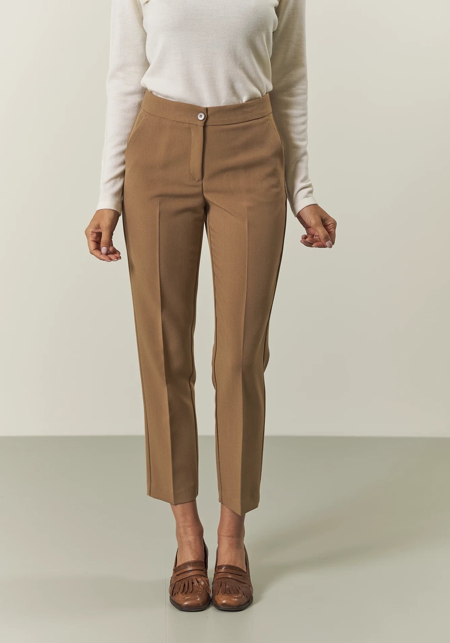 Kamelfarbene Zigarettenhose Angelico 1