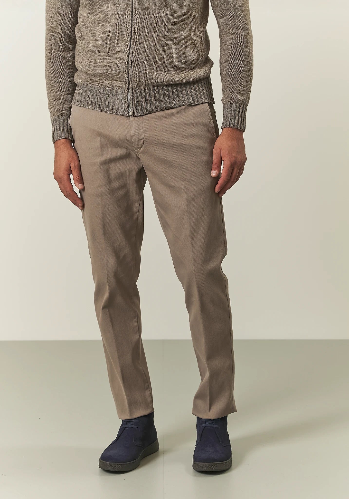 Pantalone corda microstruttura cotone stretch slim fit