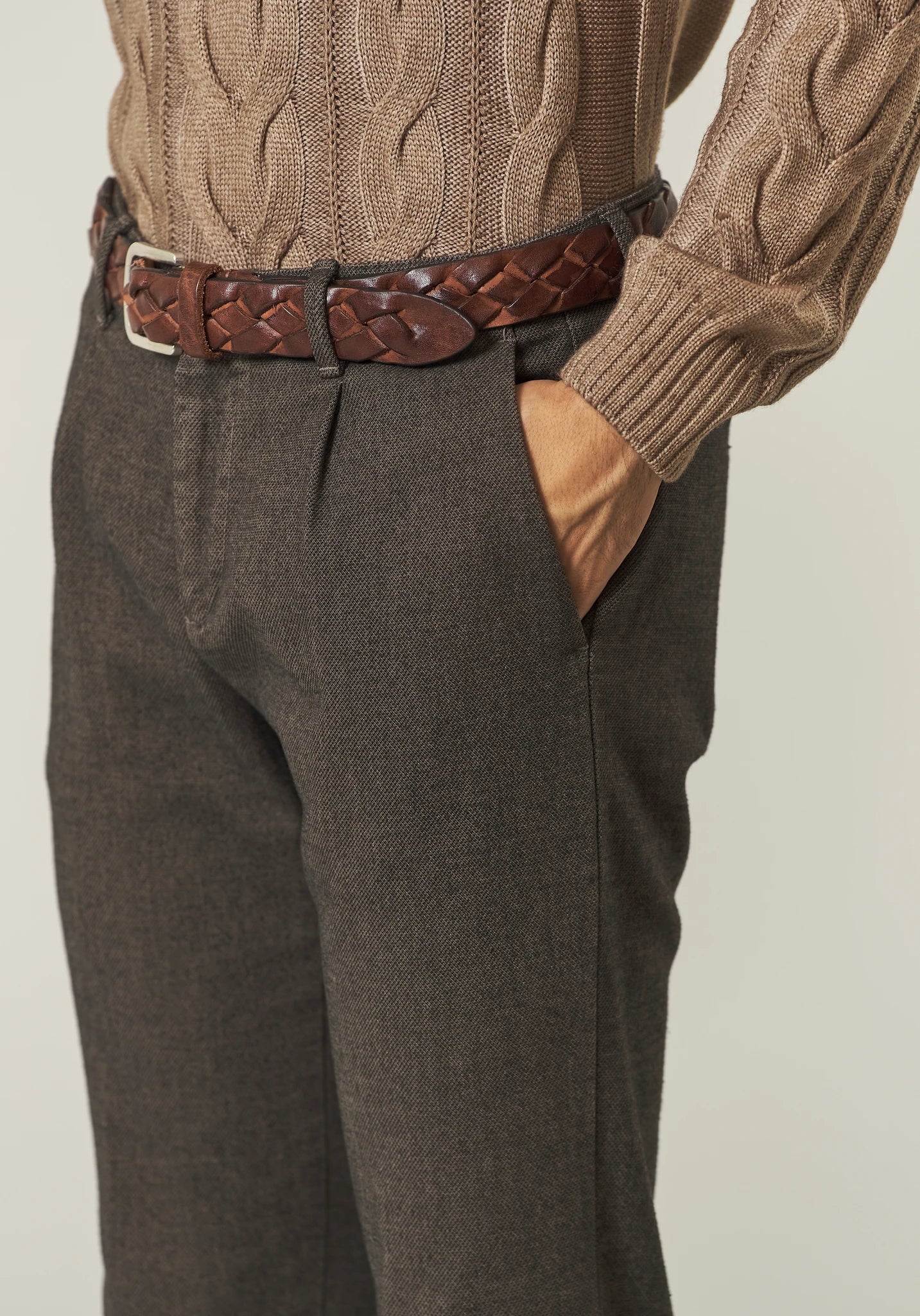 Pantalone marrone effetto lana pinces slim fit