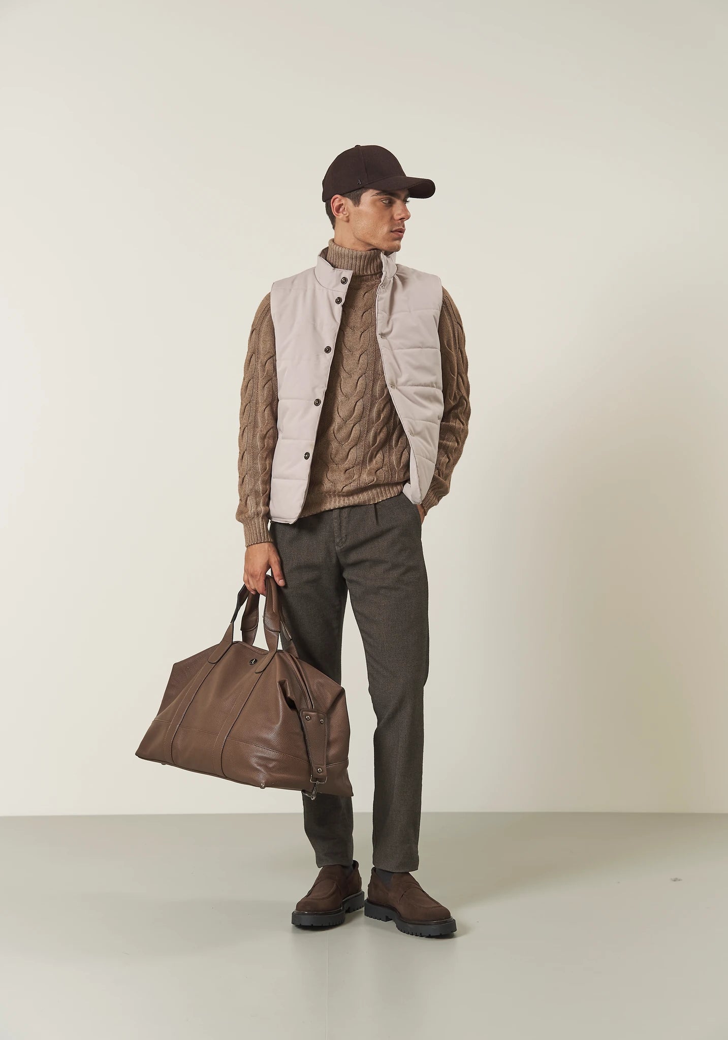 Pantalone marrone effetto lana pinces slim fit