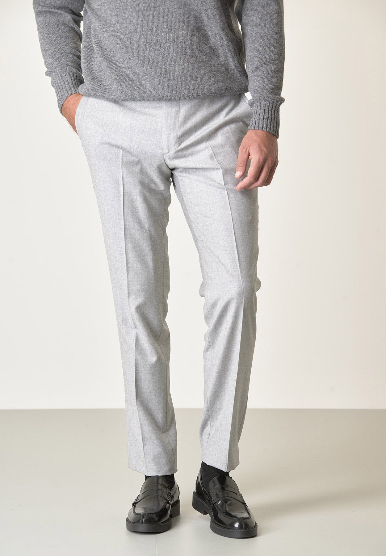 Pantalone grigio chiaro flanella lana vergine custom fit Angelico