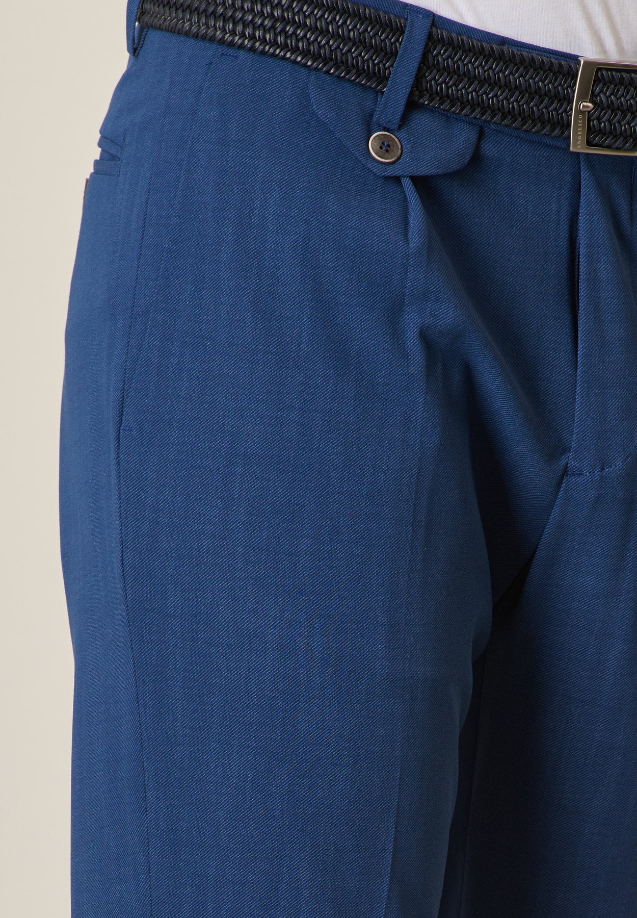Blaue Gabardinehose mit Bundfalten, Custom Fit