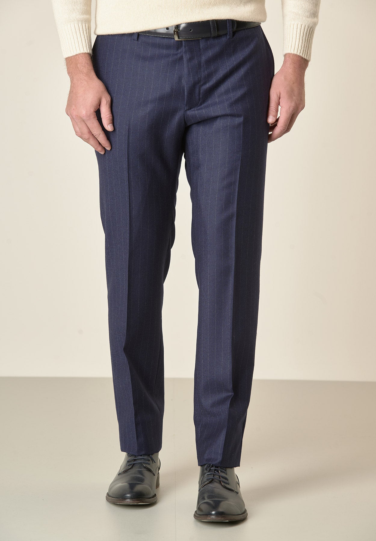 Pantalone blu gessato lana vergine custom fit Angelico