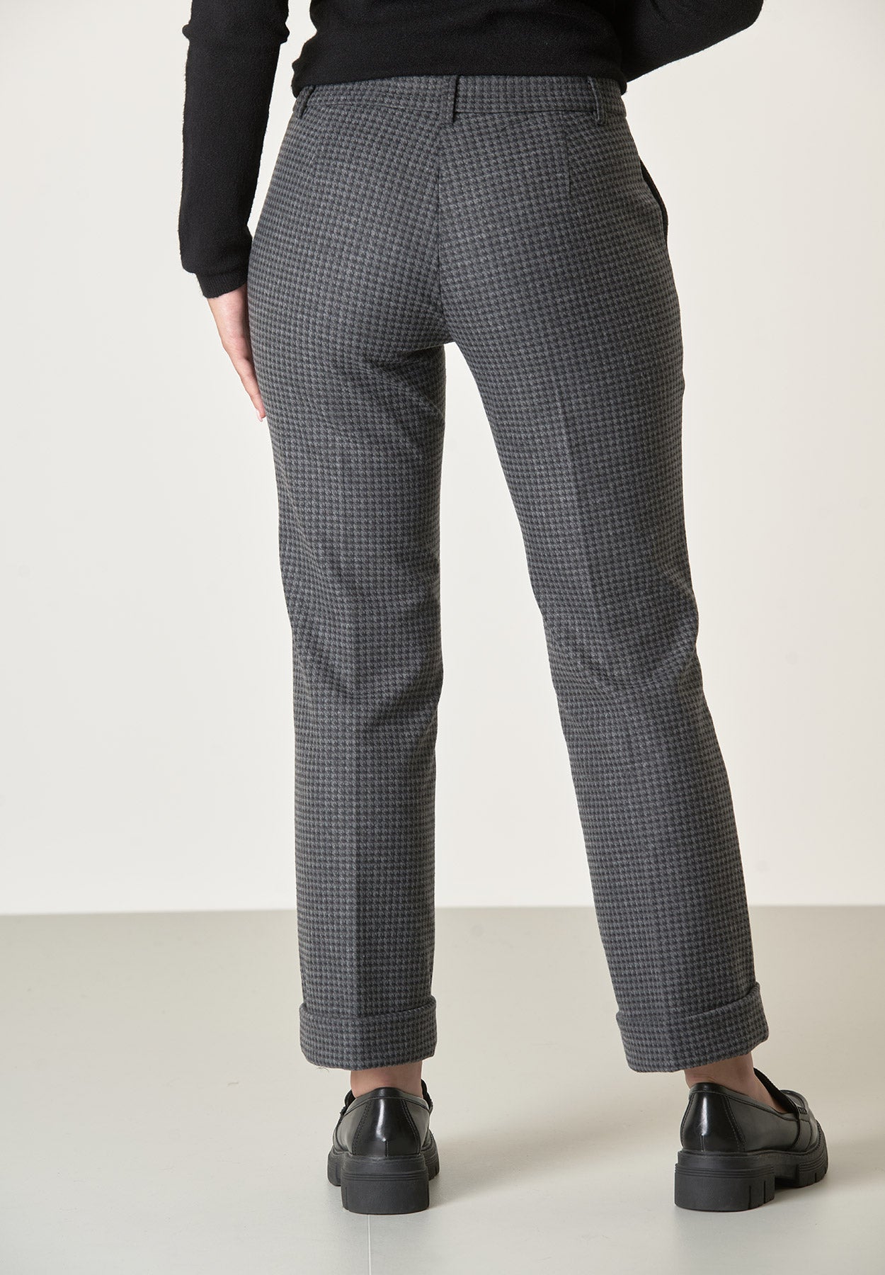 Pantalone grigio scuro fantasia rombi con risvolto-Angelico
