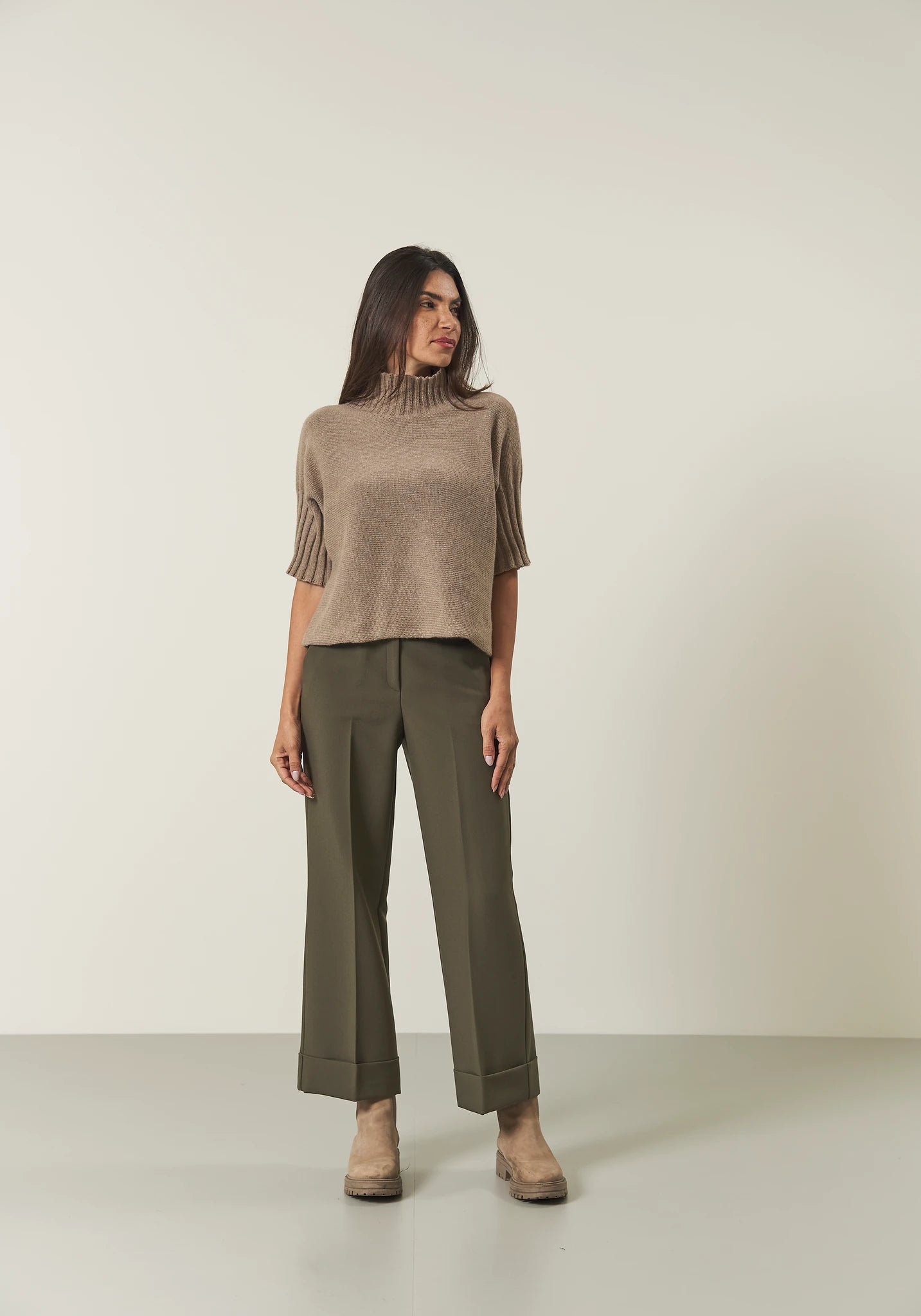 Pantalone verde militare ampio risvolto