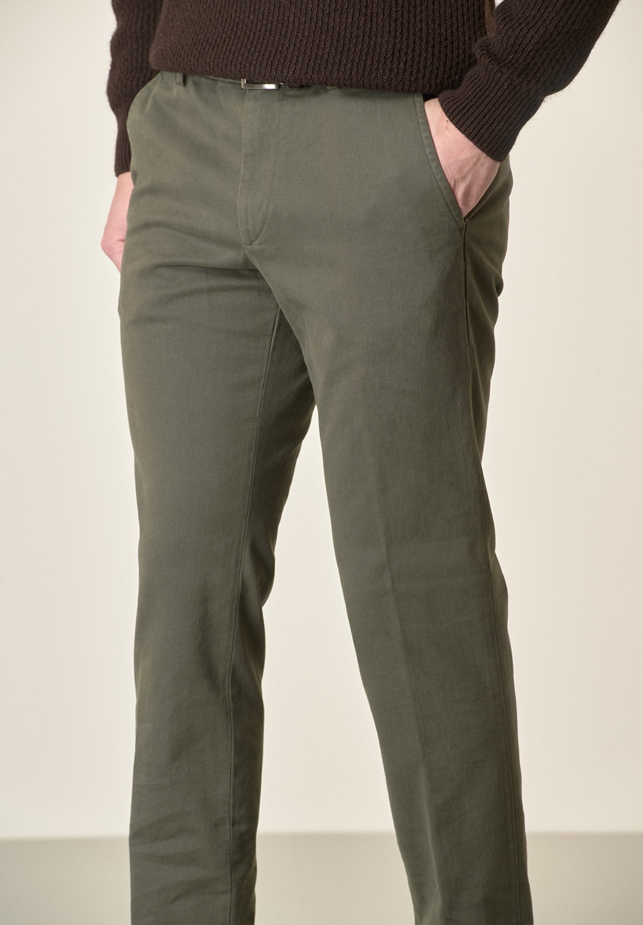 Pantalone verde militare sartoriale gabardina cotone regular fit-Angelico