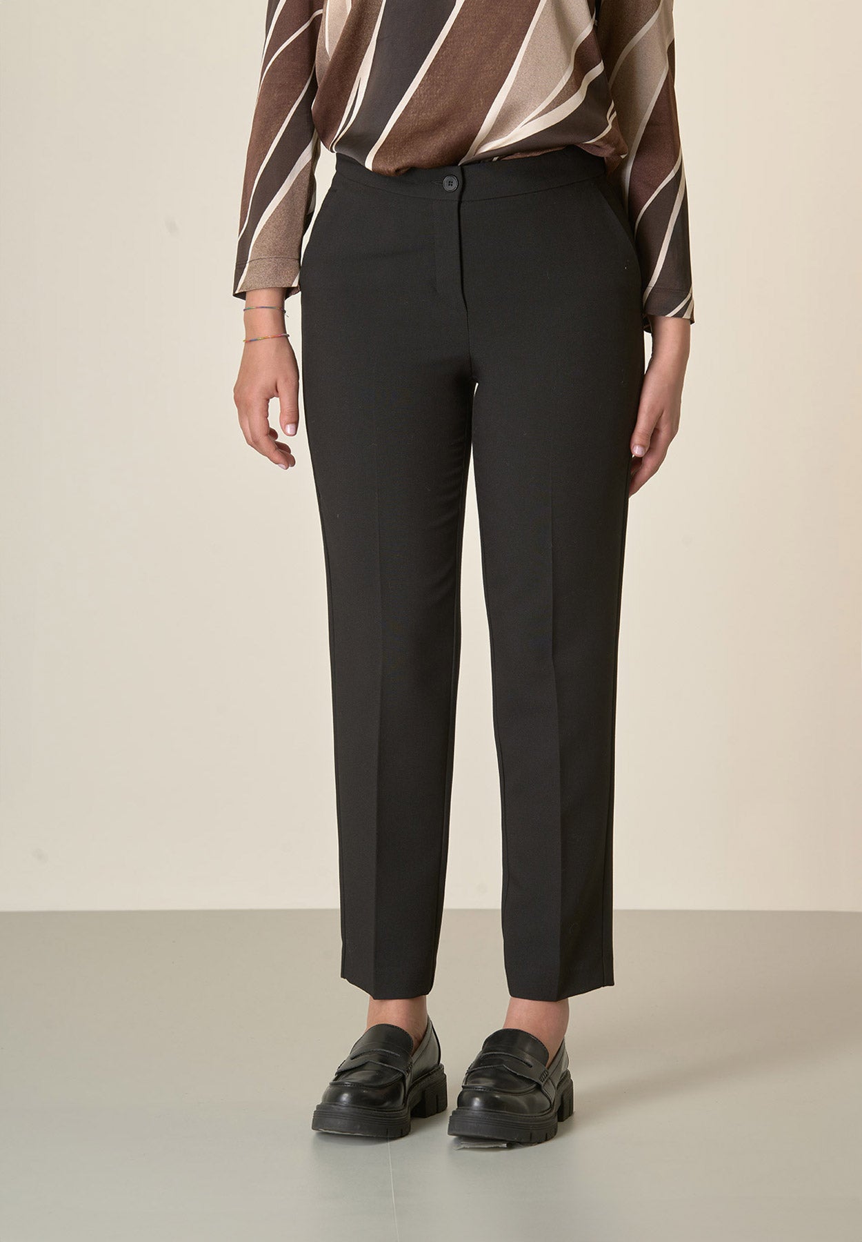 Pantalone nero sigaretta-Angelico