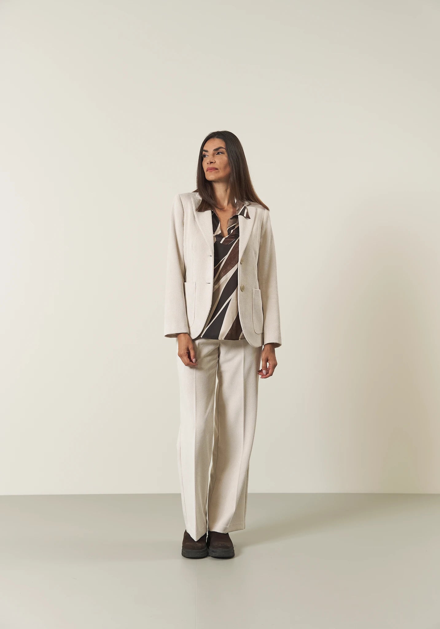 Pantalone panna velluto gamba larga