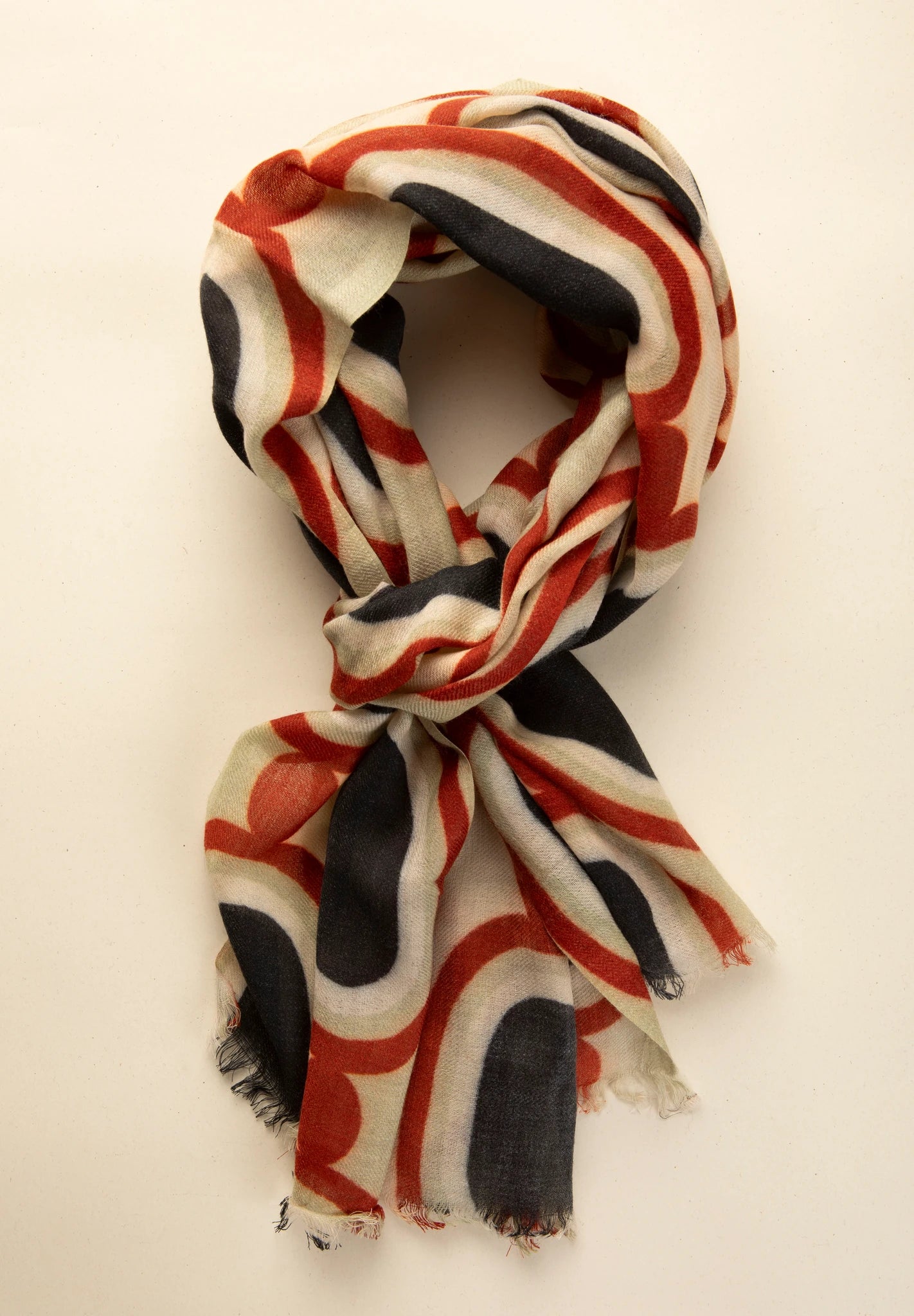 Pashmina fantasia astratta beige rosso blu lana Angelico