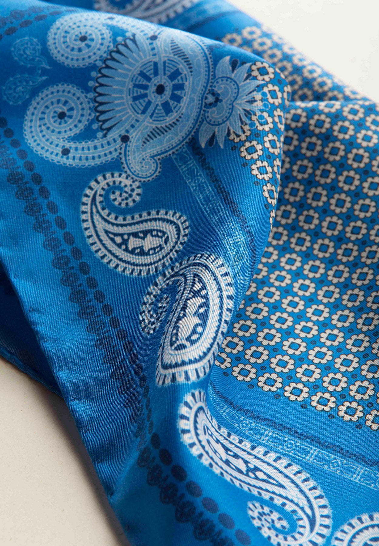 Pochette celeste azzurra fantasia cashmere seta-Angelico