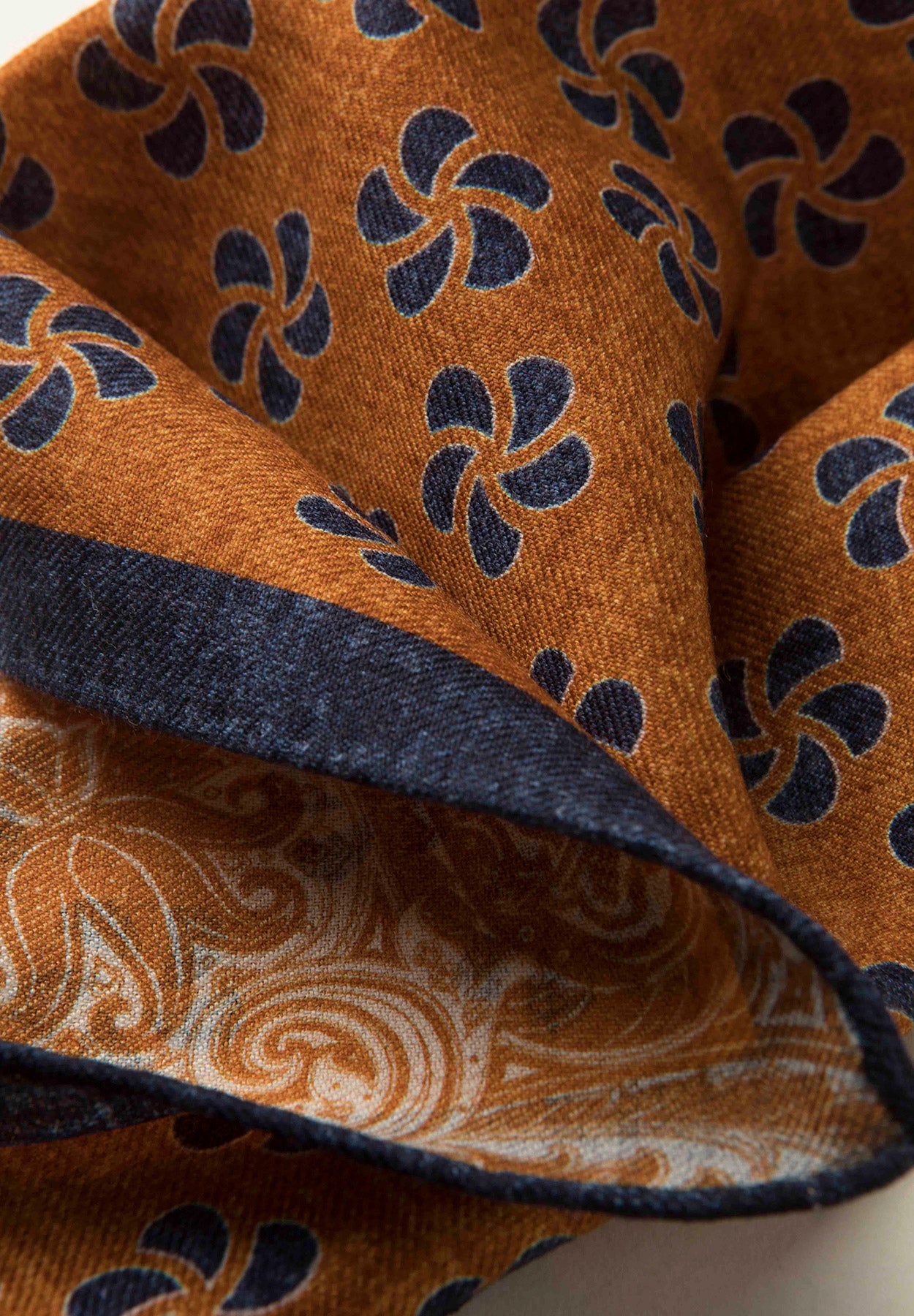 Pochette arancione blu fronte retro lana-Angelico