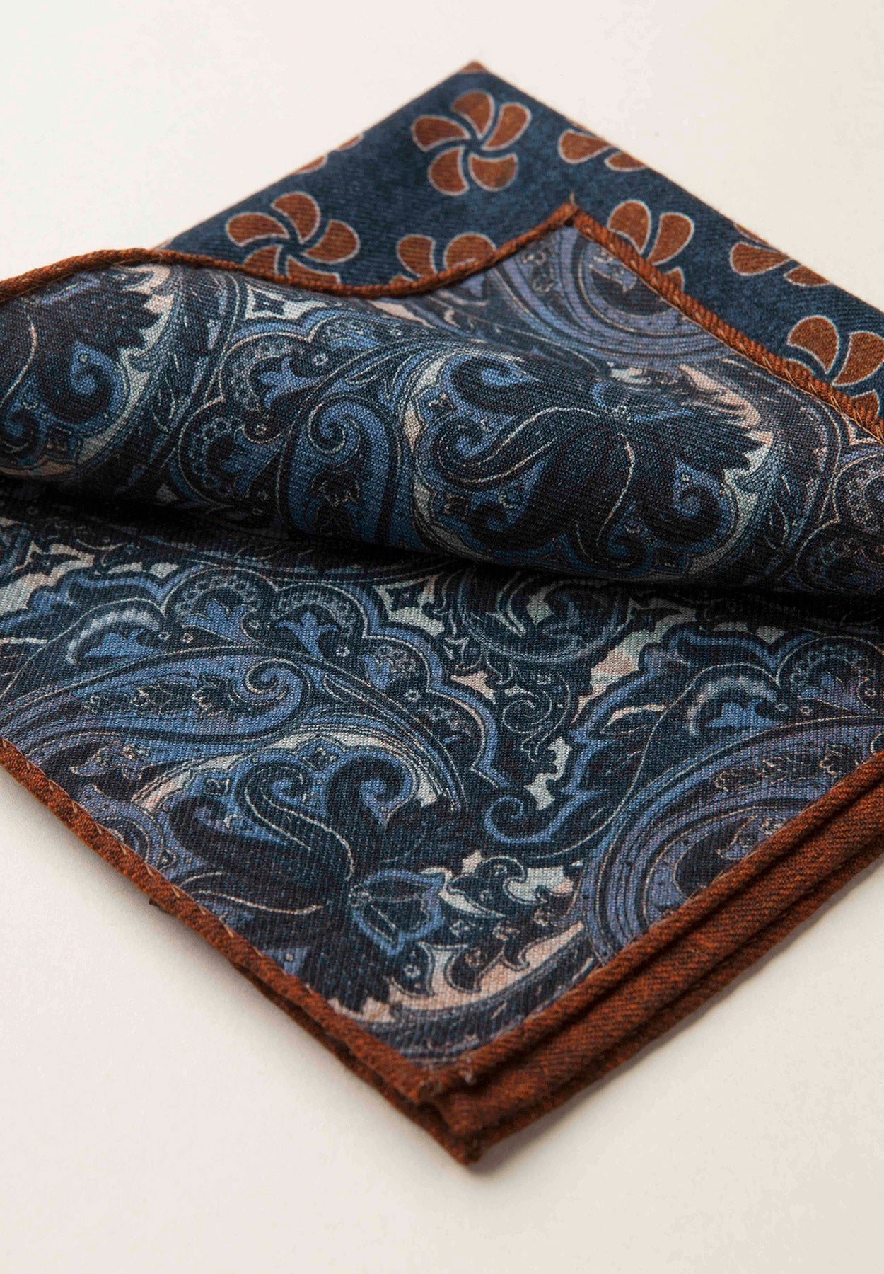Pochette blu rosso fronte retro lana-Angelico