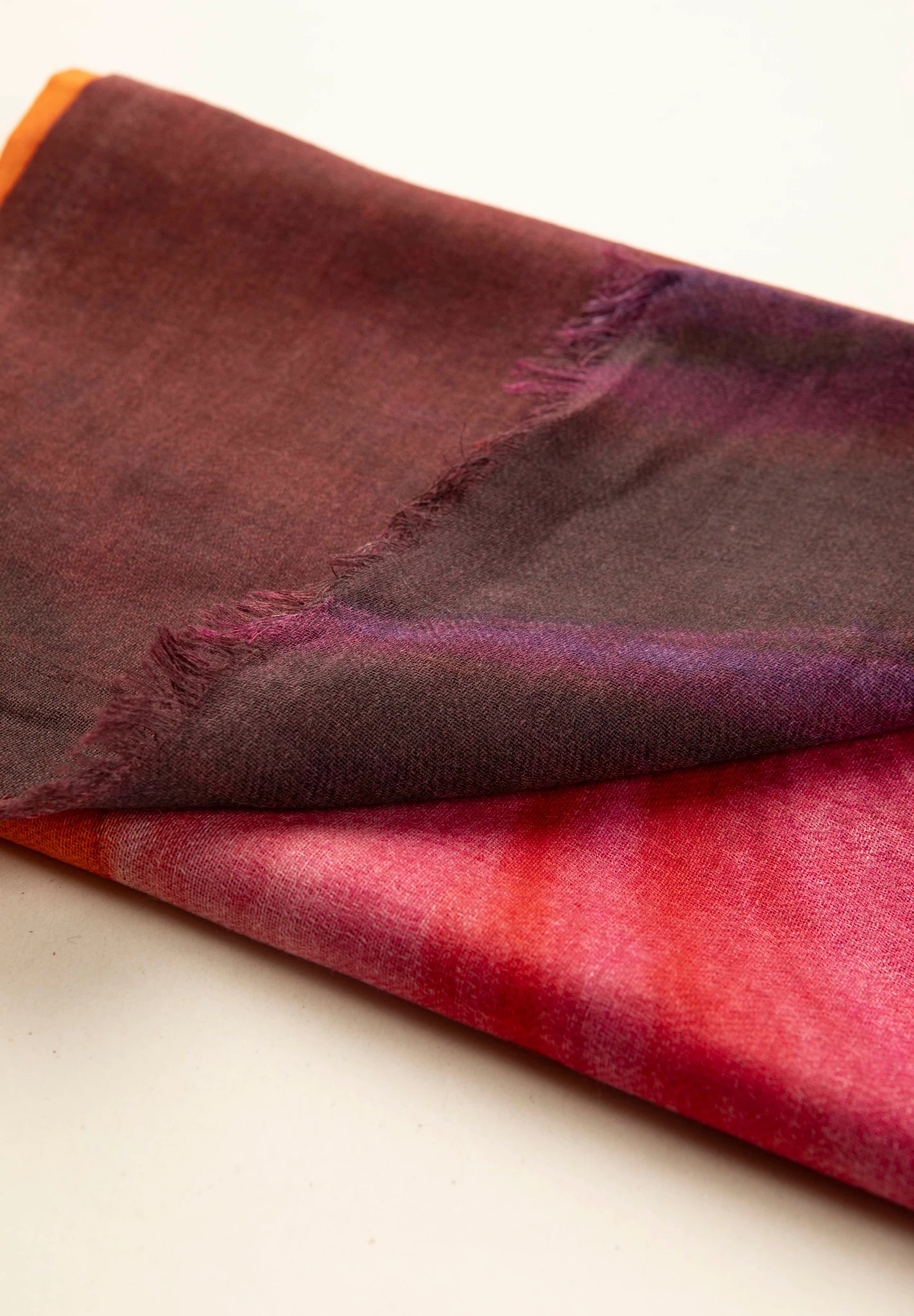 Sciarpa rossa lana fantasia astratta bordeaux rosa