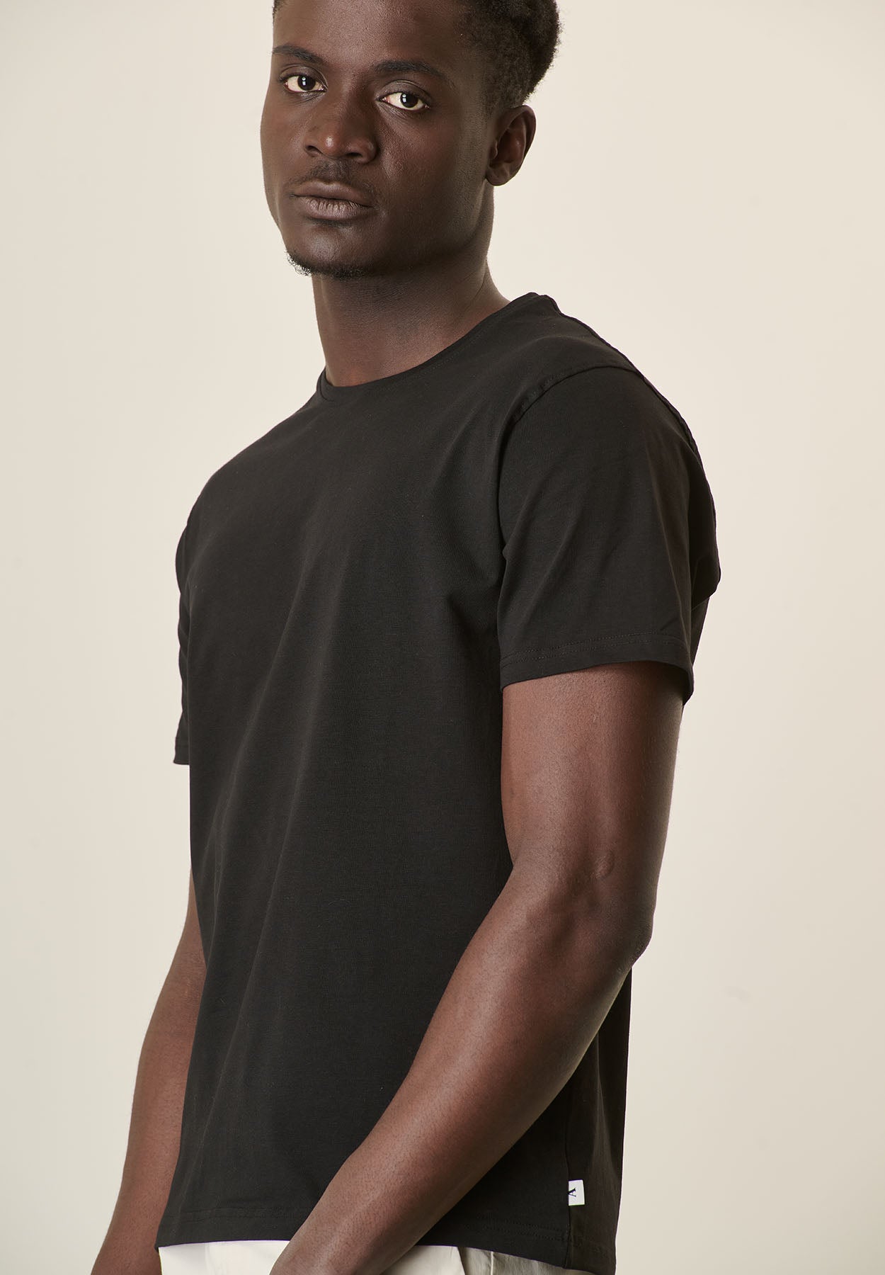T-Shirt nera cotone B-Stretch