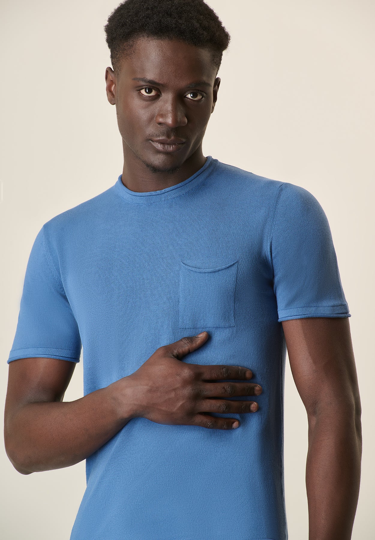 T-Shirt aus Baumwoll-Crêpe-Denim mit Tasche