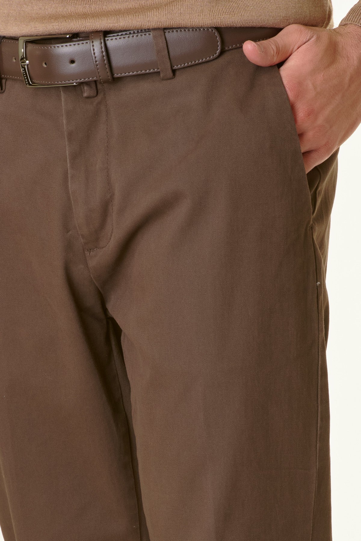 Pantalone marrone twill cotone