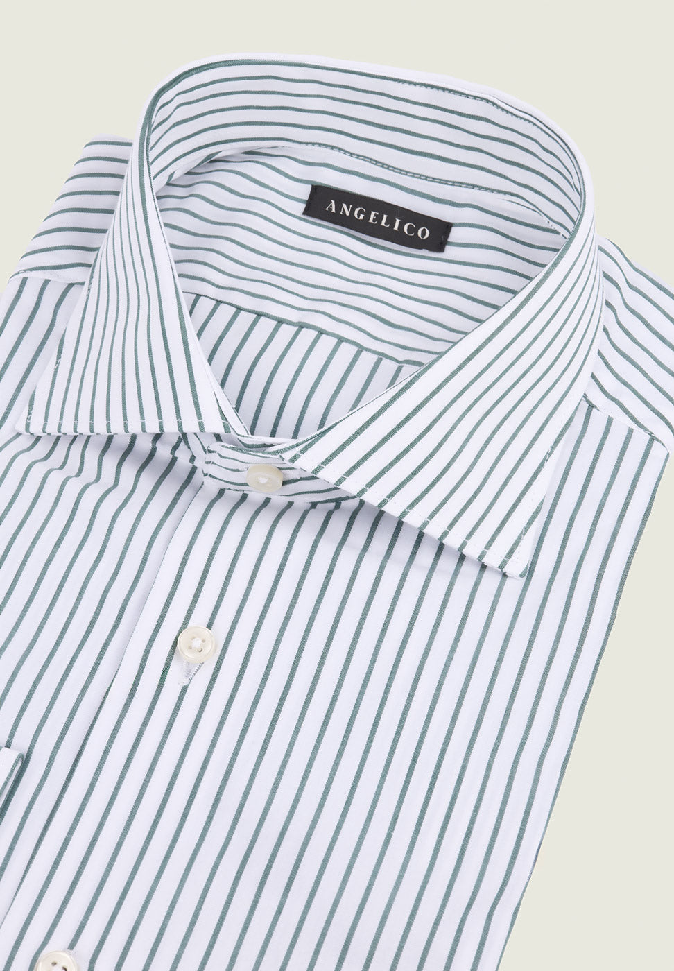 Grün gestreiftes Slim Fit-Hemd aus weißer Baumwolle