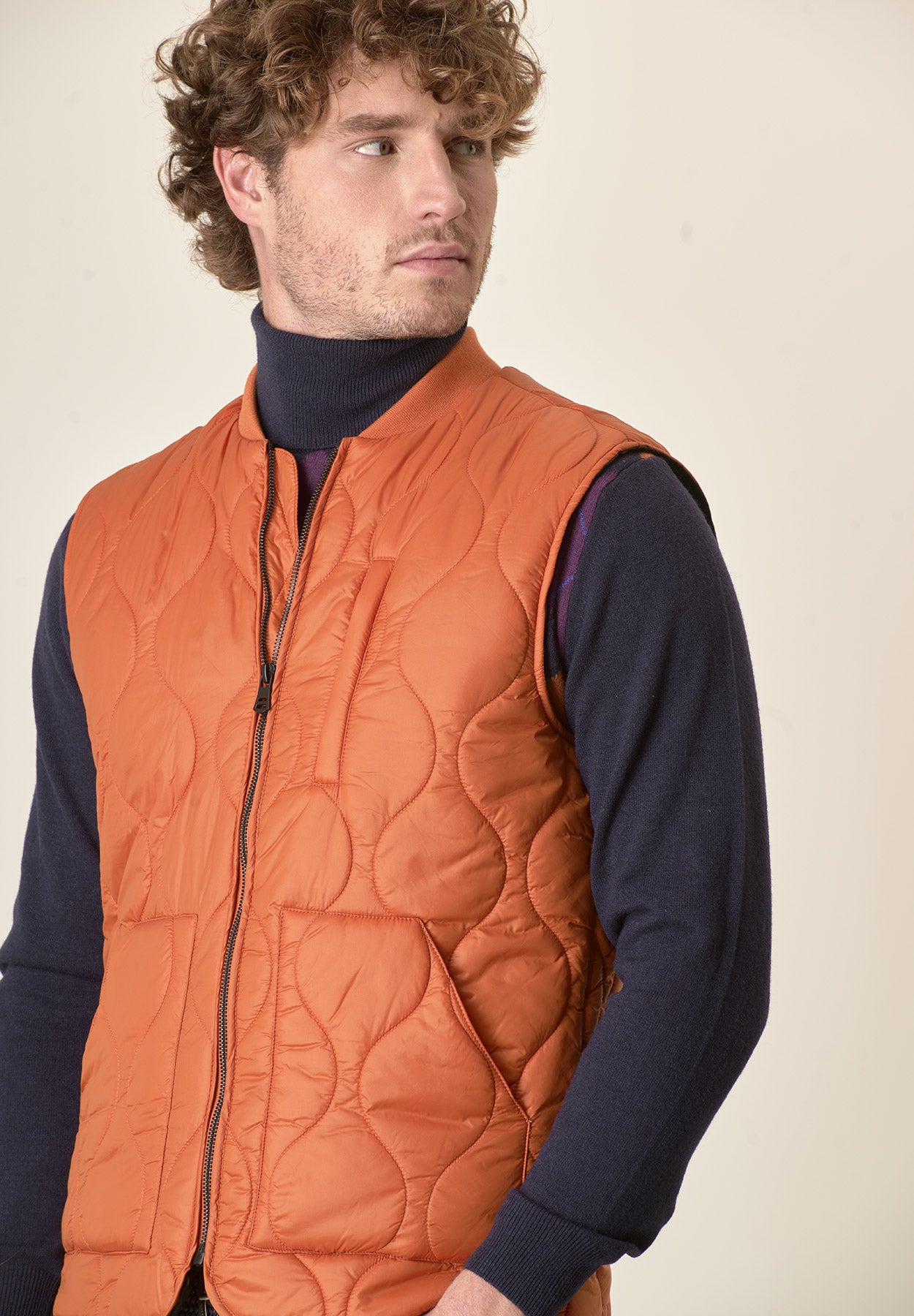 Gilet arancione trapuntato-Angelico