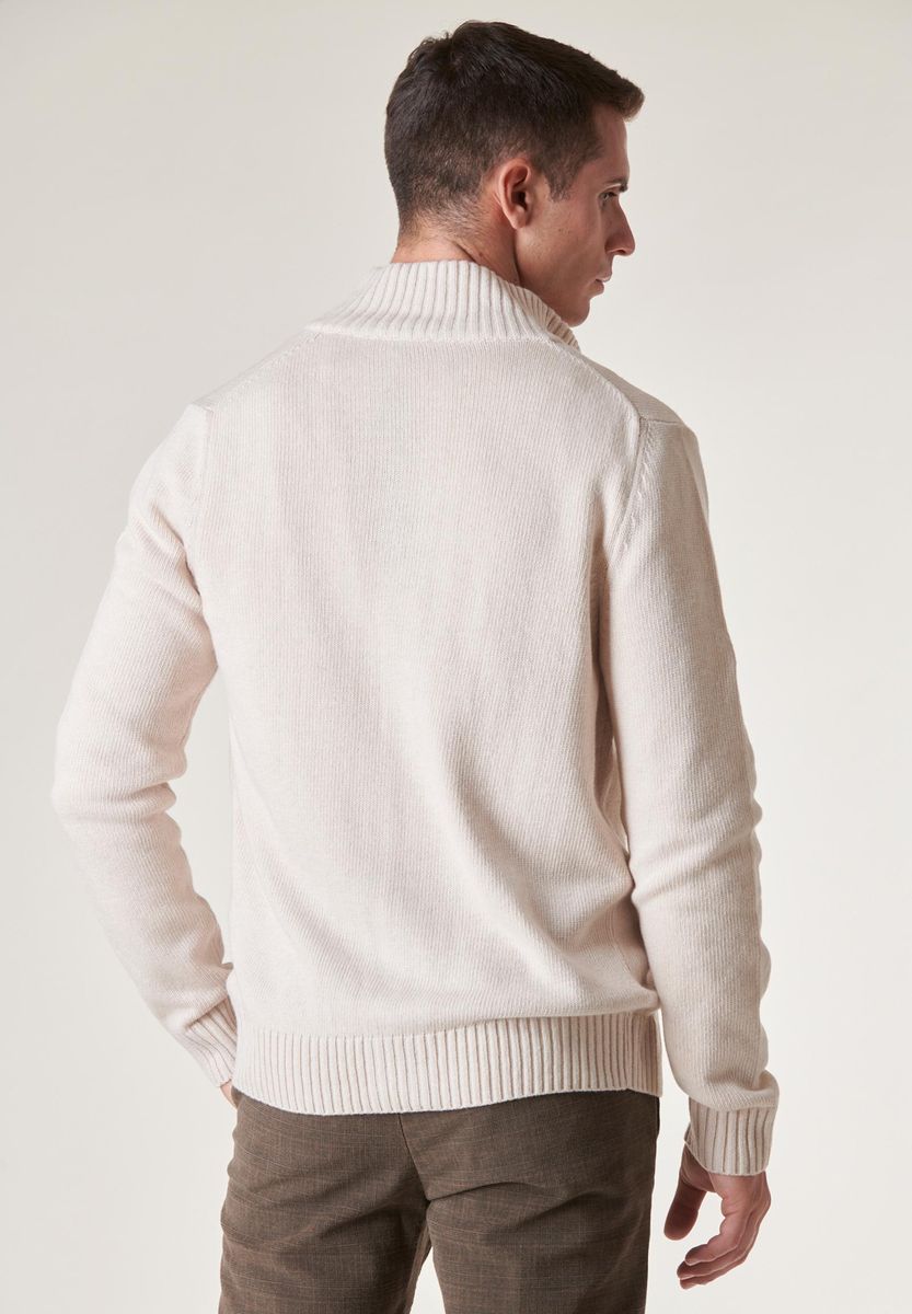 Cardigan beige bottoni collo alto