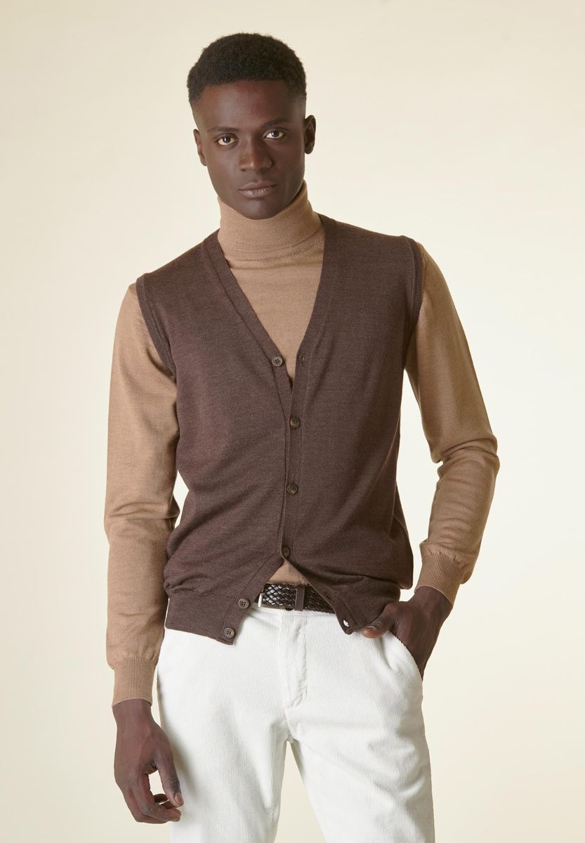 Gilet marrone bottoni merino Lana Gatto Angelico 1