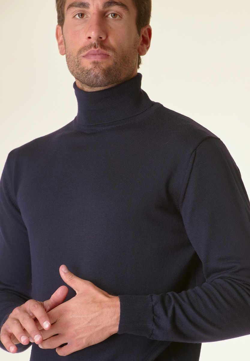 Dolcevita blu scuro merino Lana Gatto Angelico 2