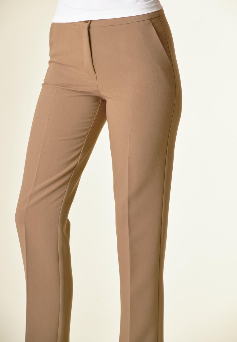 Pantalone cammello sigaretta classico