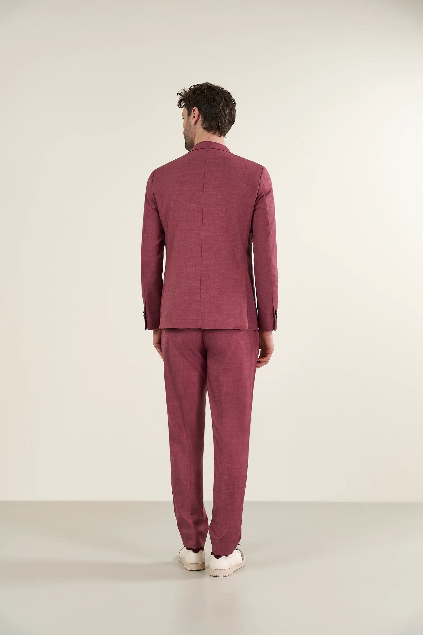 Maßgeschneiderter kirschroter Grisaille-Anzug Angelico 9