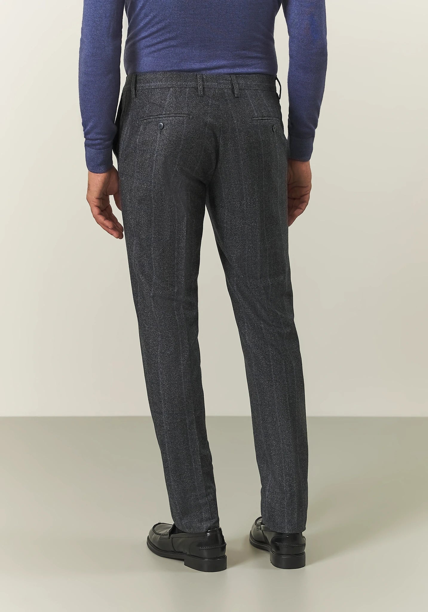 Abito grigio scuro resca lana vergine check custom fit lungo Angelico 8